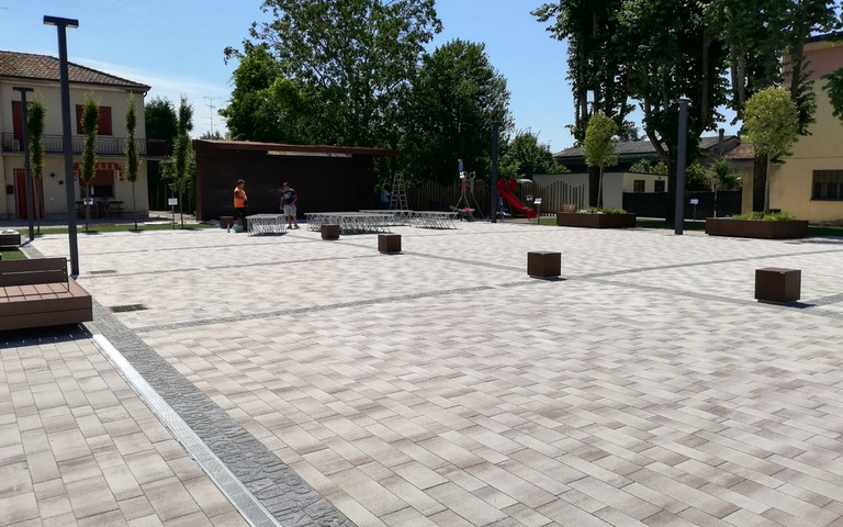 Piazza a Scortichino, Bondeno