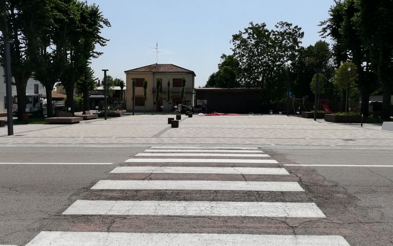 Piazza a Scortichino, Bondeno
